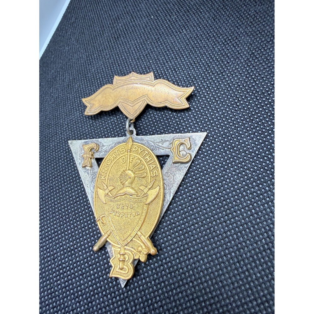 Vintage Knights of Pythias Fraternal Medal SS Davis Lodge SC Copyright 1874 FCB - Picture 3 of 8